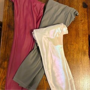 Zyia lot: 3 pairs of leggings & a shirt